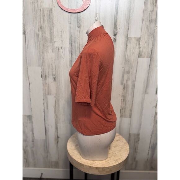 Tahari Rust Mock Neck Keyhole Blouse | Soft Stretchy Short Sleeve Top Size Small - Picture 4 of 9